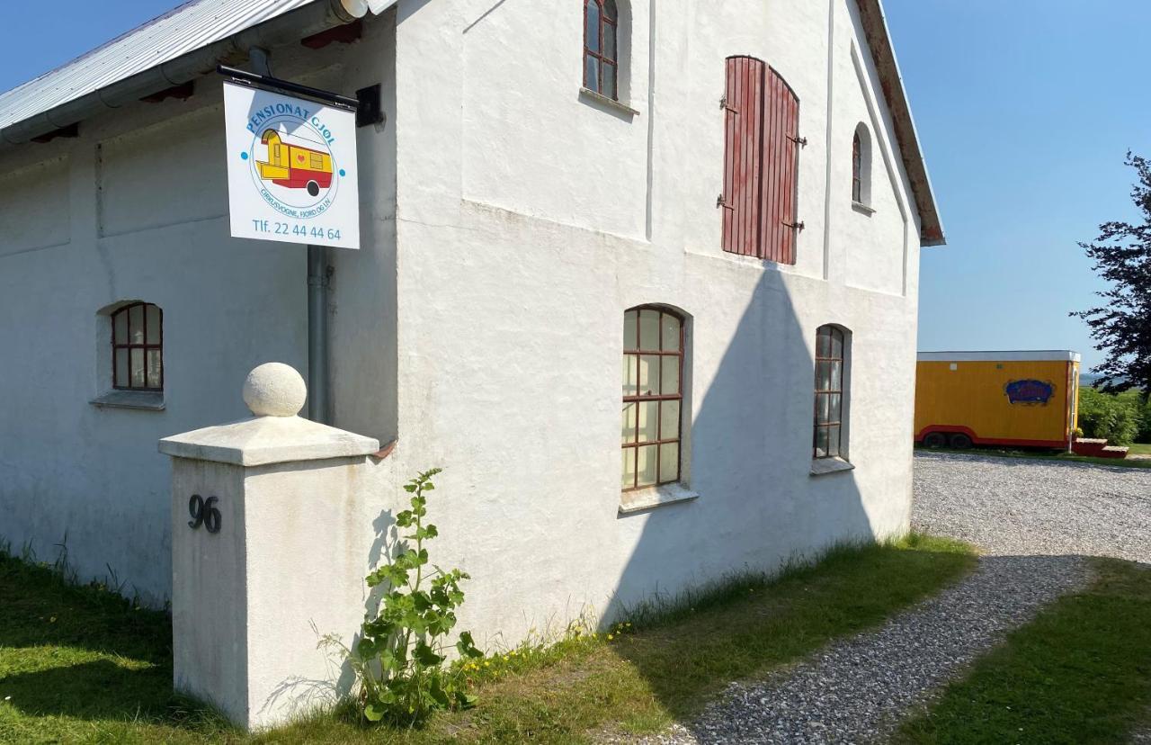 Guesthouse Gjoel Gjol Exterior photo