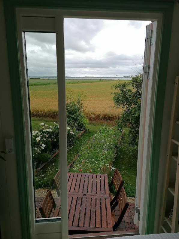 Guesthouse Gjoel Gjol Exterior photo